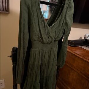 Elegant Green Long Sleeve Dress